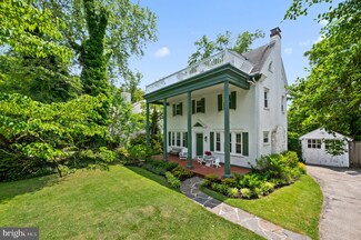 62 W Lodges Ln, Bala Cynwyd, PA 19004