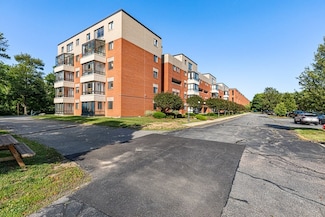 96 Old Colony Ave Unit 153, East Taunton, MA 02718