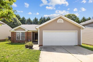 1139 Stonehenge Ln, Charlotte, NC 28216