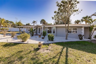 711 Coquina Ct, Nokomis, FL 34275