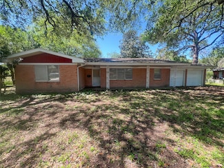 105 Longridge Dr, La Marque, TX 77568