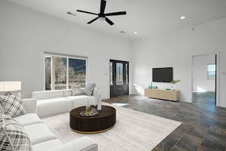 3 Cerro Cir, Lamy, NM 87540