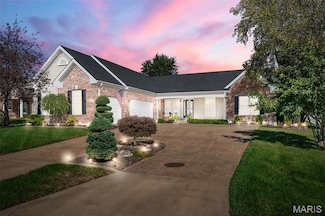 1053 Pearview Dr, Saint Peters, MO 63376