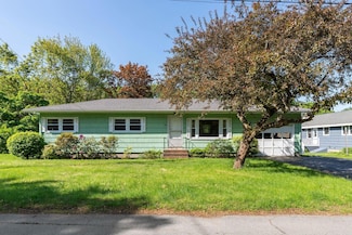 221 Bancroft St, Portland, ME 04102