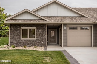 2112 2nd Ave SE Unit 4, Watertown, SD 57201