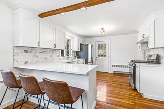 45 Hemingway St, Winchester, MA 01890