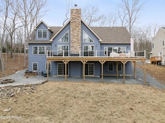 292 W Lakeview Rd, Lackawaxen Township, PA 18435