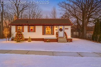22635 California St, Saint Clair Shores, MI 48080