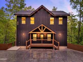 1353 N Baden Dr, Gatlinburg, TN 37738