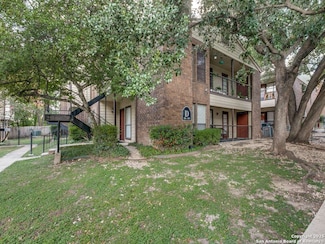 2542 Babcock Rd Unit D202, San Antonio, TX 78229