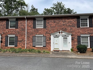 824 6th St NW, Hickory, NC 28601