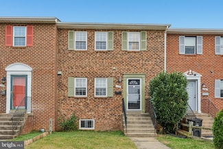 148 Meadows Ln NE, Leesburg, VA 20176