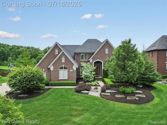 3551 Royal Berkshire Ln, Oakland, MI 48363