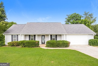 372 Kay Dr, Winder, GA 30680