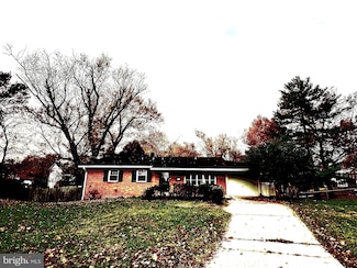 5 Charen Ct, Potomac, MD 20854