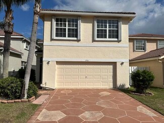 7793 Springfield Lake Dr, Lake Worth, FL 33467