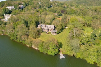 193 Tuxedo Rd, Tuxedo Park, NY 10987