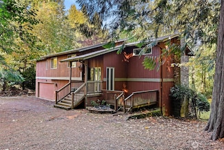 5755 Blakely Ave NE, Bainbridge Island, WA 98110