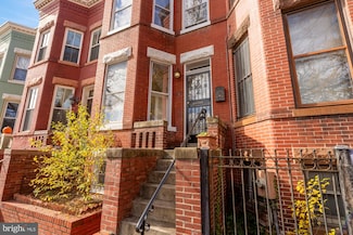 543 11th St SE, Washington, DC 20003