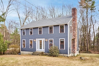 4 Brier Ln, Derry, NH 03038