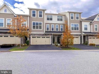 326 Redbud Ln, Kennett Square, PA 19348