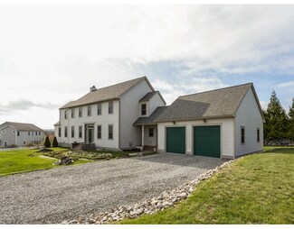 2 Wing St, Westport, MA 02790