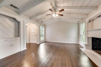 1223 Pioneer Dr, Dallas, TX 75224