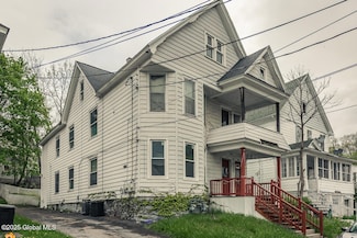 70-72 Elizabeth St, Amsterdam, NY 12010