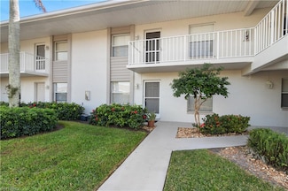 1476 Churchill Cir Unit 103, Naples, FL 34116