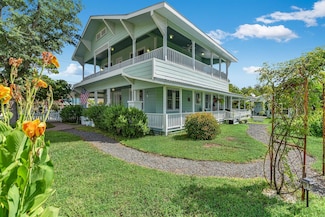 864 N Franklin St, La Grange, TX 78945