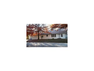 102 S 4th St, Cleveland, MO 64734
