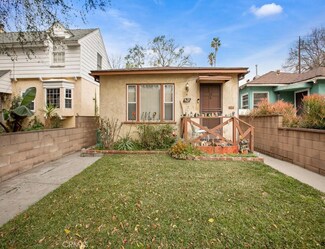 427 W Riverside Dr Unit A & B, Burbank, CA 91506