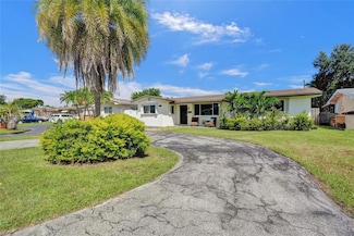 8821 NW 11th St, Pembroke Pines, FL 33024