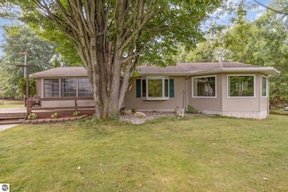 7631 Sherri Ln, Lake, MI 48632