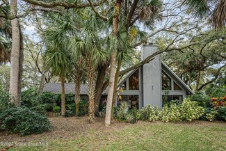 951 Pembroke Ave NE, Palm Bay, FL 32907