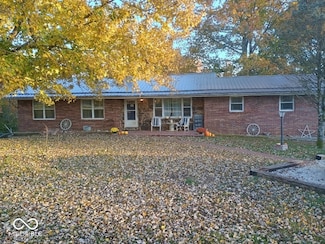 1357 S Haslers Rd, Bloomfield, IN 47424