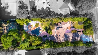 5433 Shirley Ave, Tarzana, CA 91356