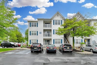 1331 Waterford Dr, Edison, NJ 08817