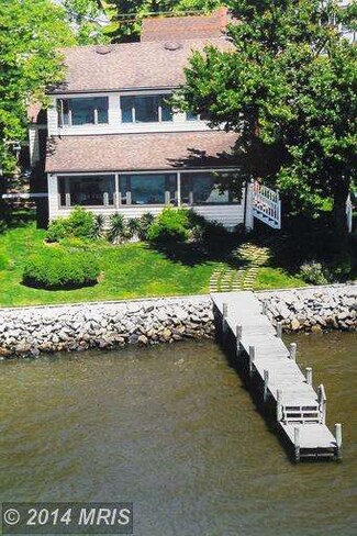 965 Bay Dr, Deale, MD 20751