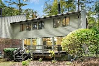 601 Old Stone Brook, Village of Nagog Woods, MA 01718