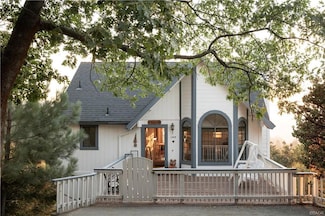 1245 Evergreen Ln, Lake Arrowhead, CA 92352