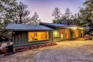 25465 Seneca Dr, Idyllwild-Pine Cove, CA 92549