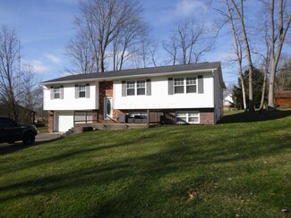 909 Hickory Rd, Heath, OH 43056
