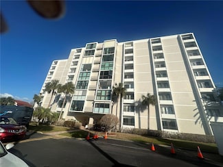855 Bayway Blvd Unit 902, Clearwater Beach, FL 33767