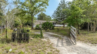21750 SE 66th St, Morriston, FL 32668