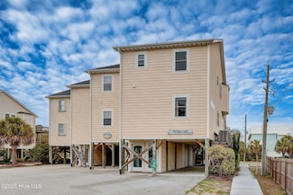 828 N New River Dr Unit 208, Surf City, NC 28445