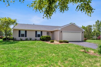 1027 Wimbledon Dr, Island Lake, IL 60042