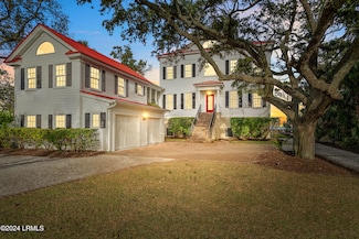 15 River Club Dr, Saint Helena Island, SC 29920