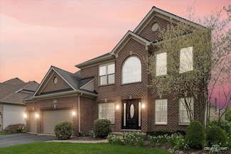3812 Grassmere Rd, Naperville, IL 60564