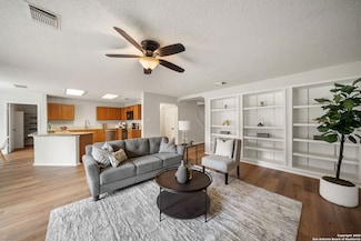 7007 Jade Field, San Antonio, TX 78240